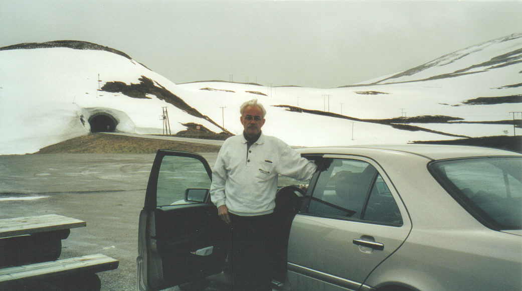 053.jpg (173672 Byte)